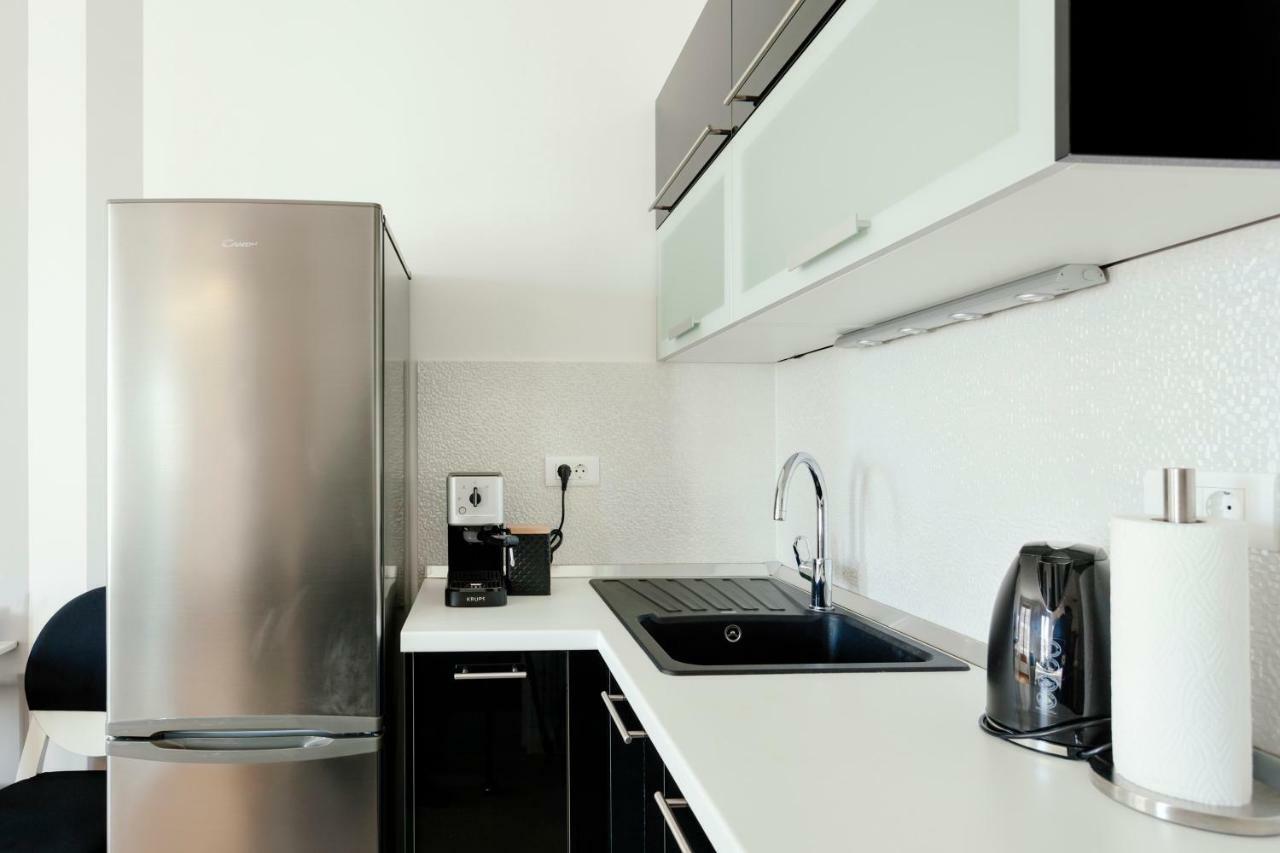 New Luxury Apartment Nives On Seaside Split Exterior photo