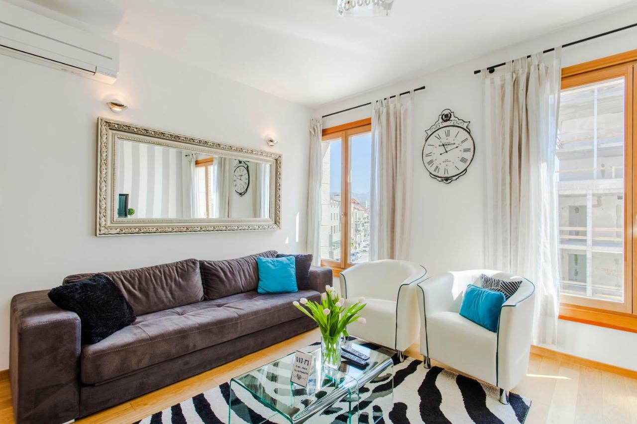 New Luxury Apartment Nives On Seaside Split Exterior photo