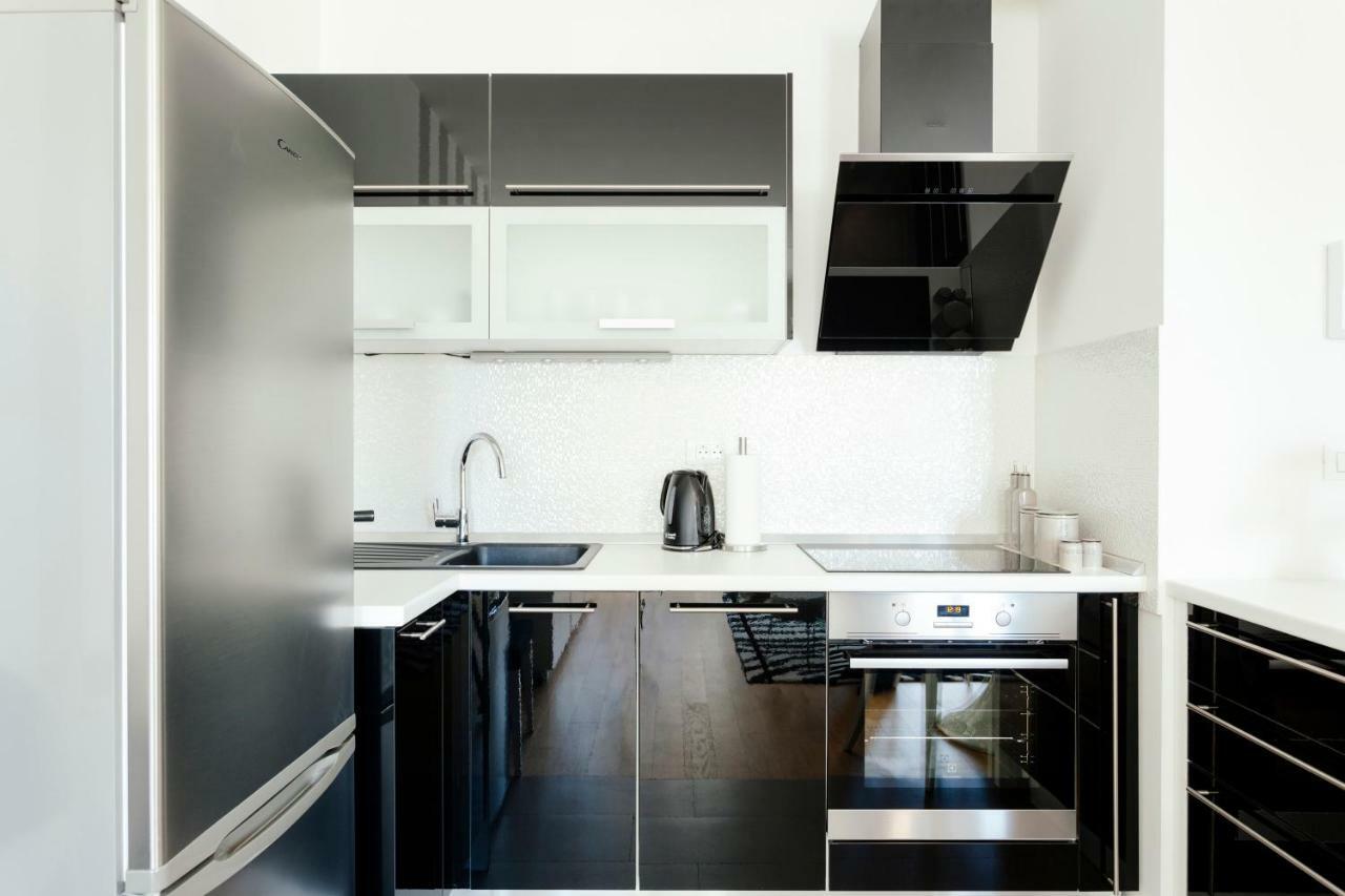 New Luxury Apartment Nives On Seaside Split Exterior photo
