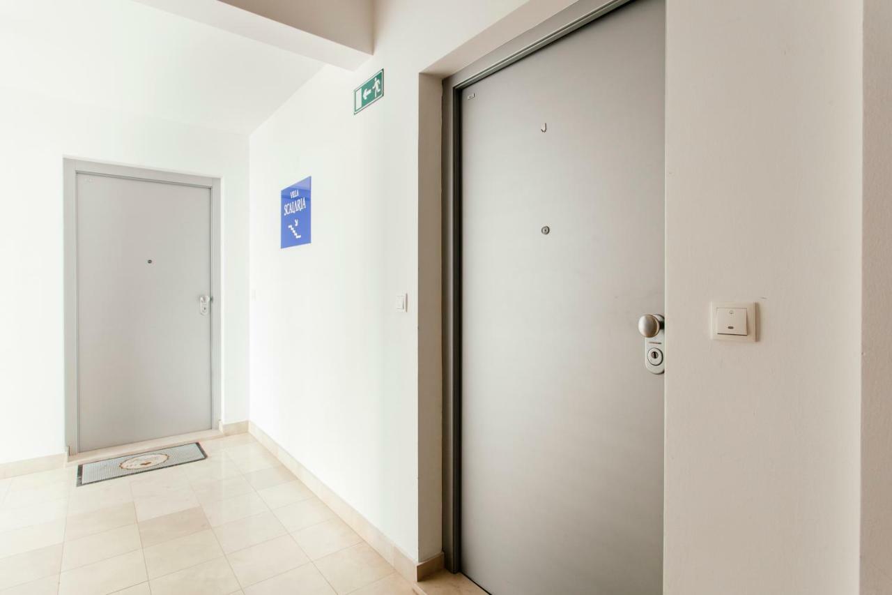 New Luxury Apartment Nives On Seaside Split Exterior photo