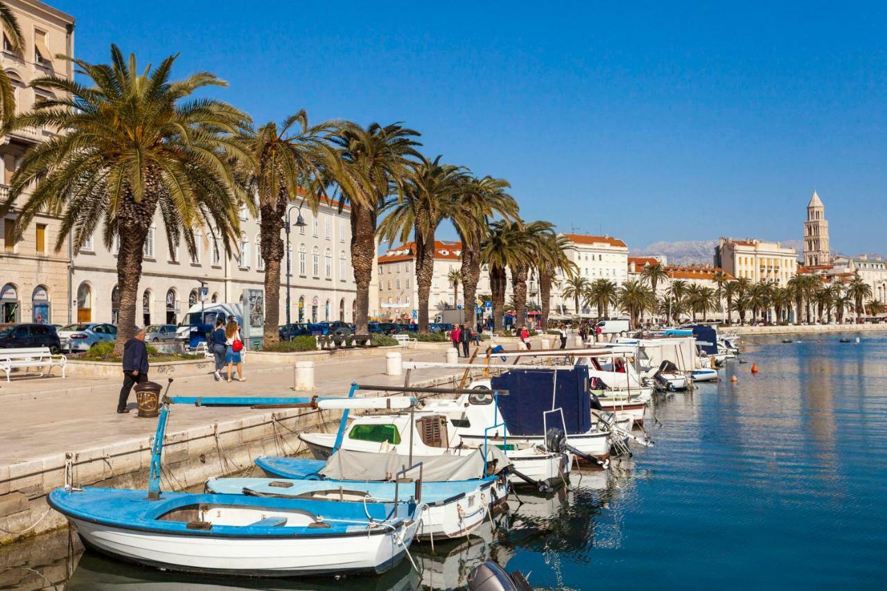 New Luxury Apartment Nives On Seaside Split Exterior photo